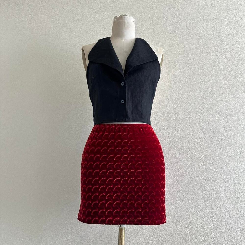 handmade red velvet textured mini skirt